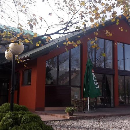 Bed & Breakfast Green Roof Rybarzowice  Esterno foto
