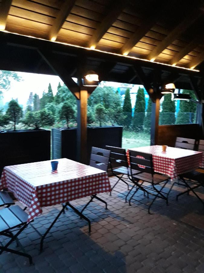 Bed & Breakfast Green Roof Rybarzowice  Esterno foto